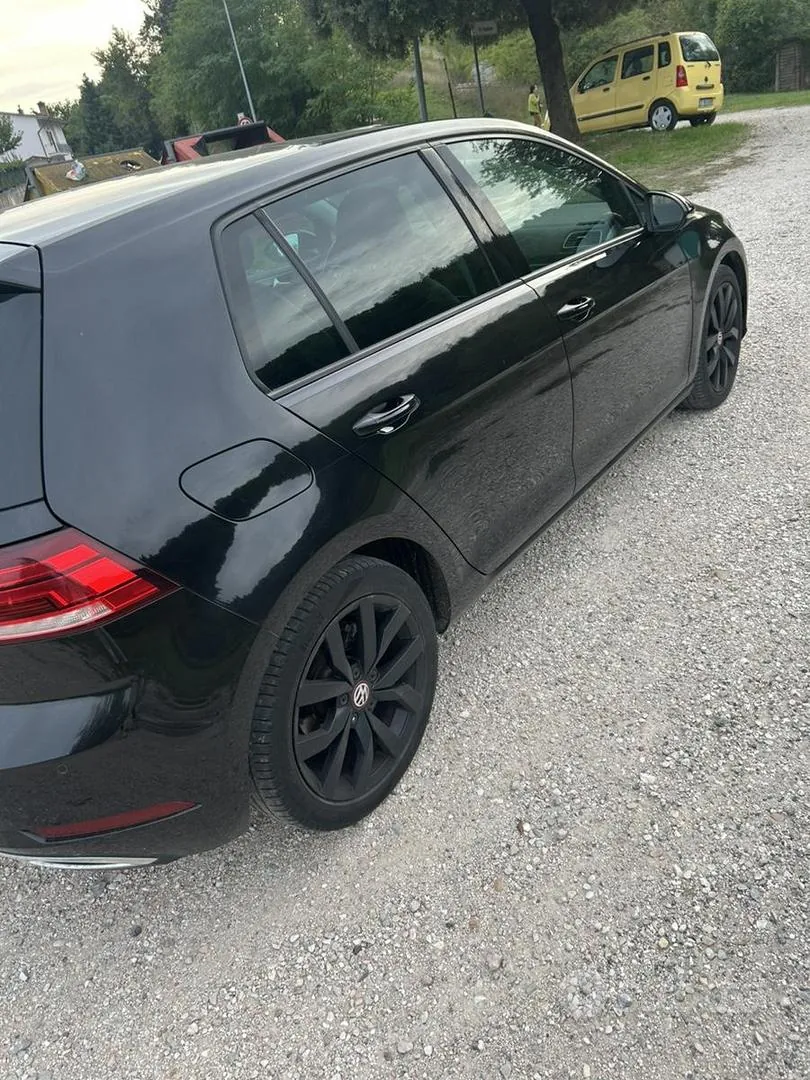 Volkswagen Golf 2017 photo 2