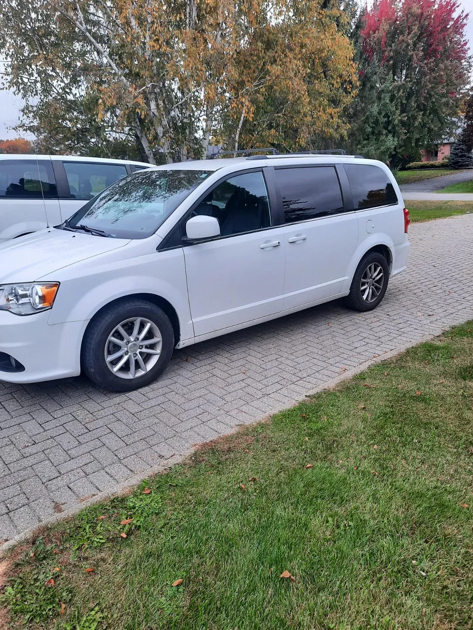Dodge Grand Caravan 2020 photo 2