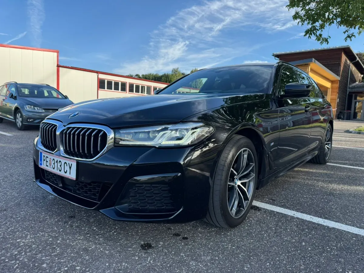 BMW 5 Series 2021 photo 2