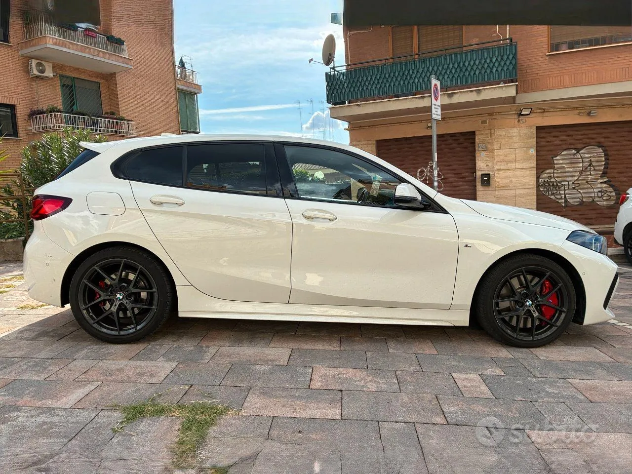 BMW 118D 2022 photo 4