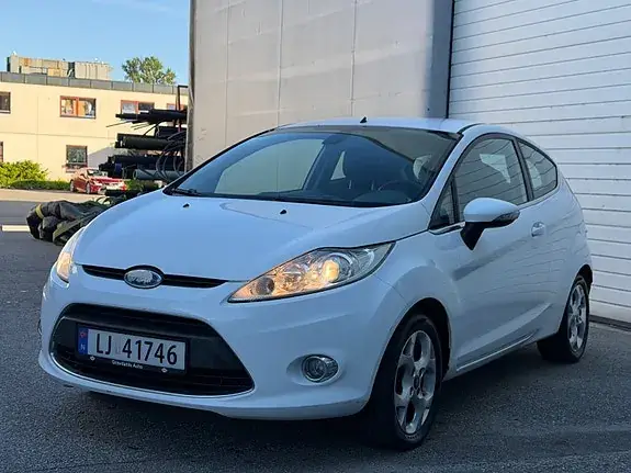 Ford Fiesta 2010 photo 3
