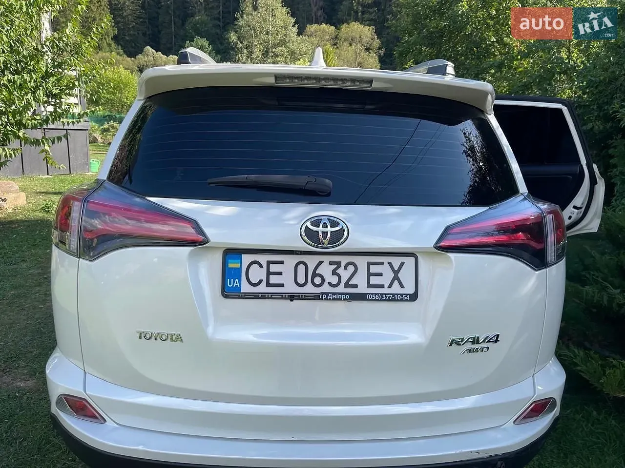 Toyota Rav4 2017 photo 3