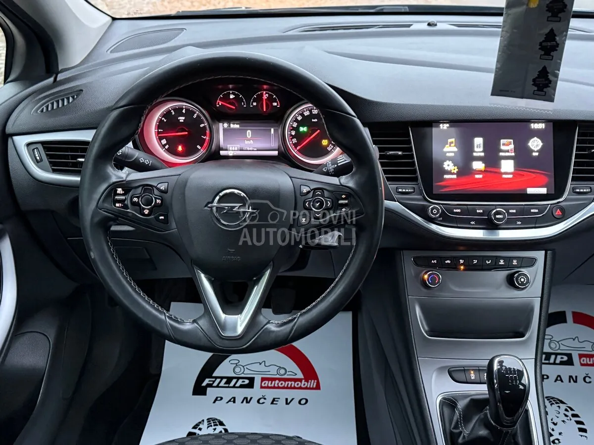 Opel Astra K 2016 photo 3