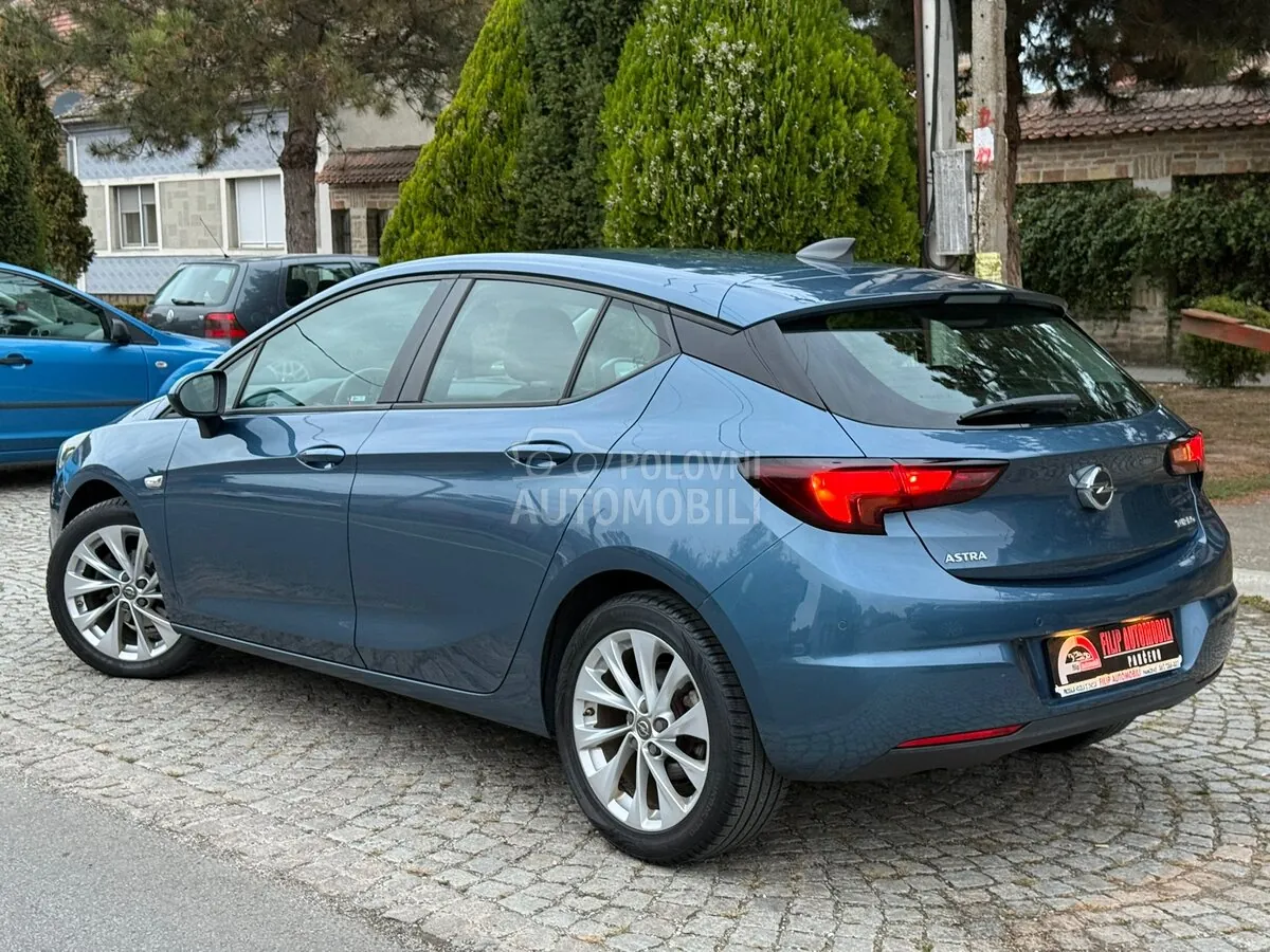 Opel Astra K 2016 photo 4