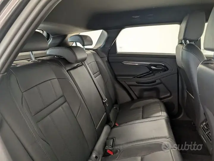 Land Rover Evoque 2022 photo 5