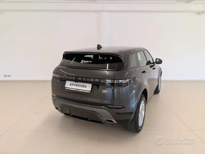 Land Rover Evoque 2022 photo 2