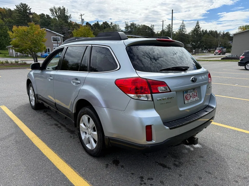 Subaru Outback 2013 photo 3