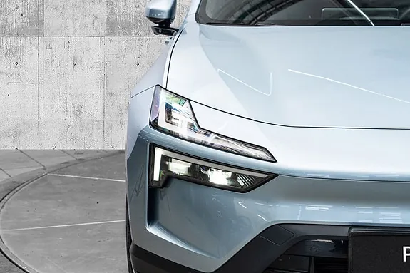 Polestar 4 2025 photo 4