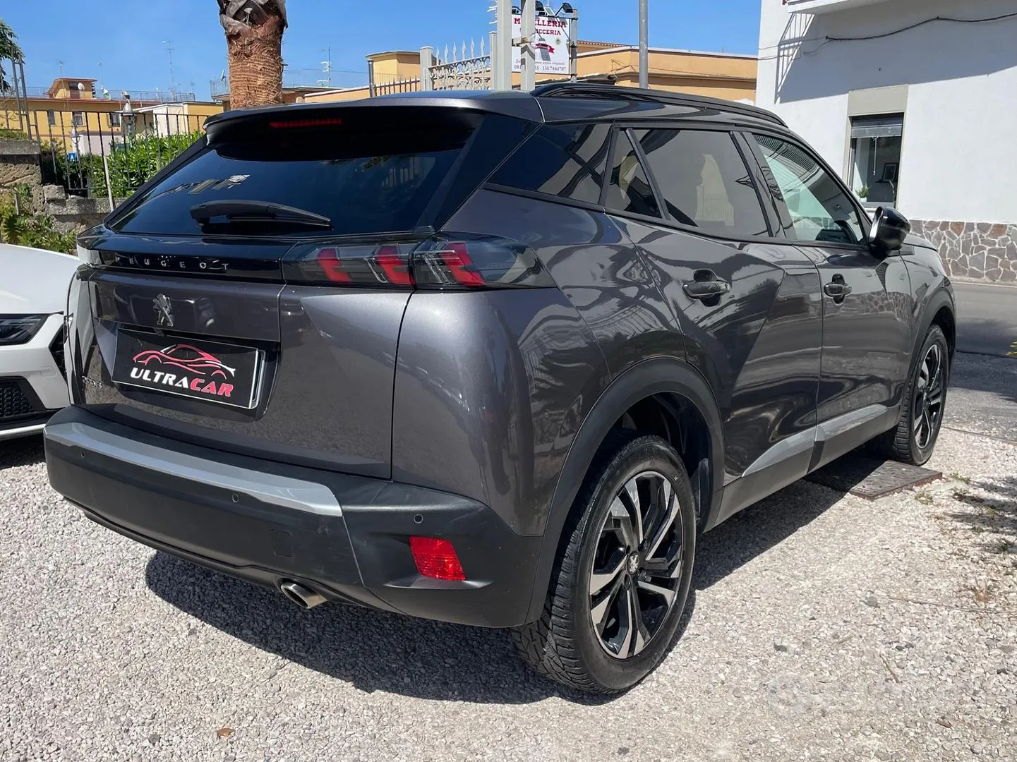 Peugeot 2008 2023 photo 4