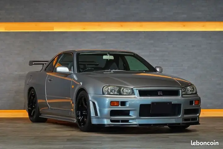 Nissan Skyline 1999 photo 4