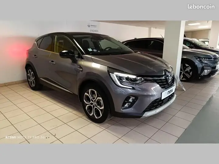 Renault Captur 2023 photo 3