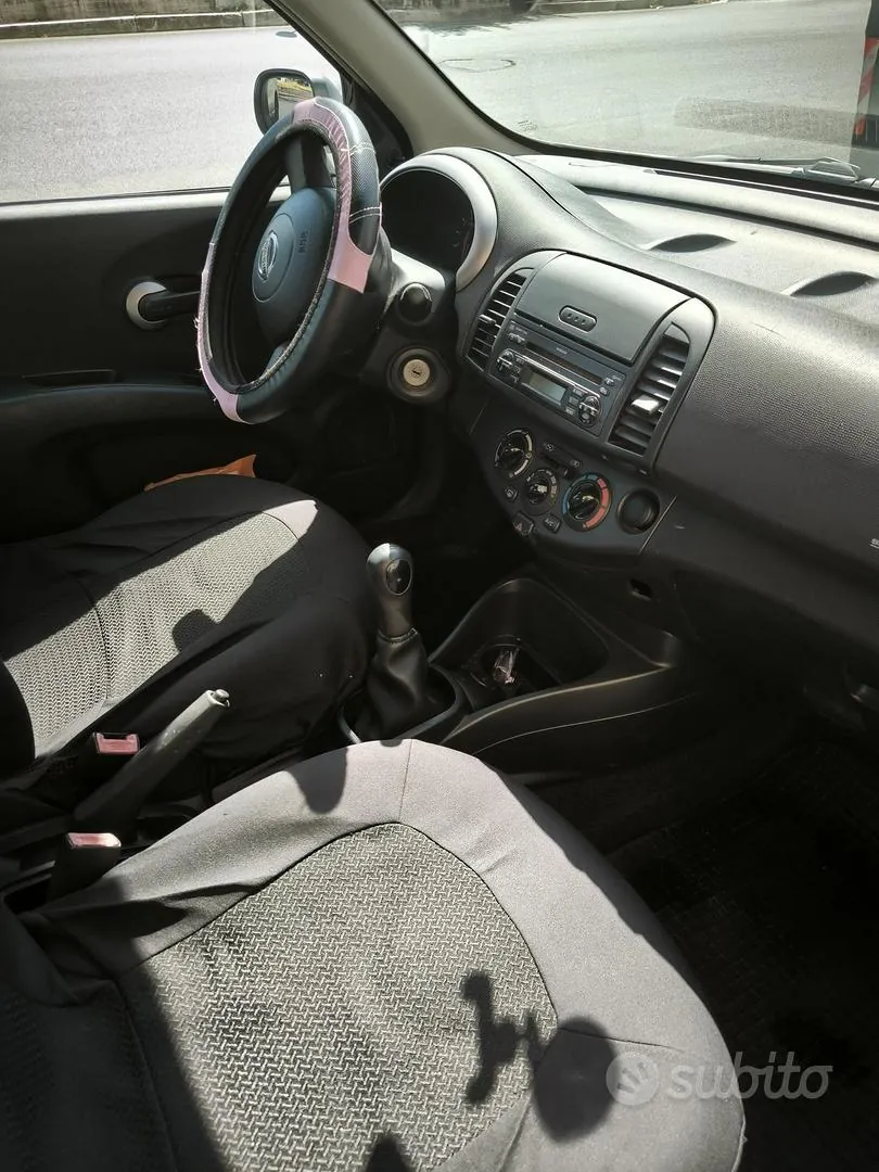 Nissan Micra 2010 photo 4