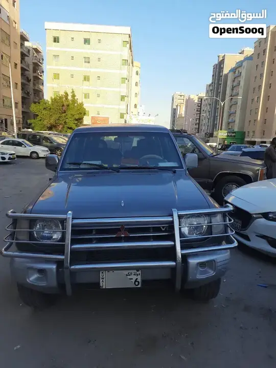Mitsubishi Pajero Gls 2000 photo 2