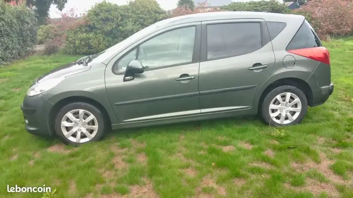 Peugeot 207