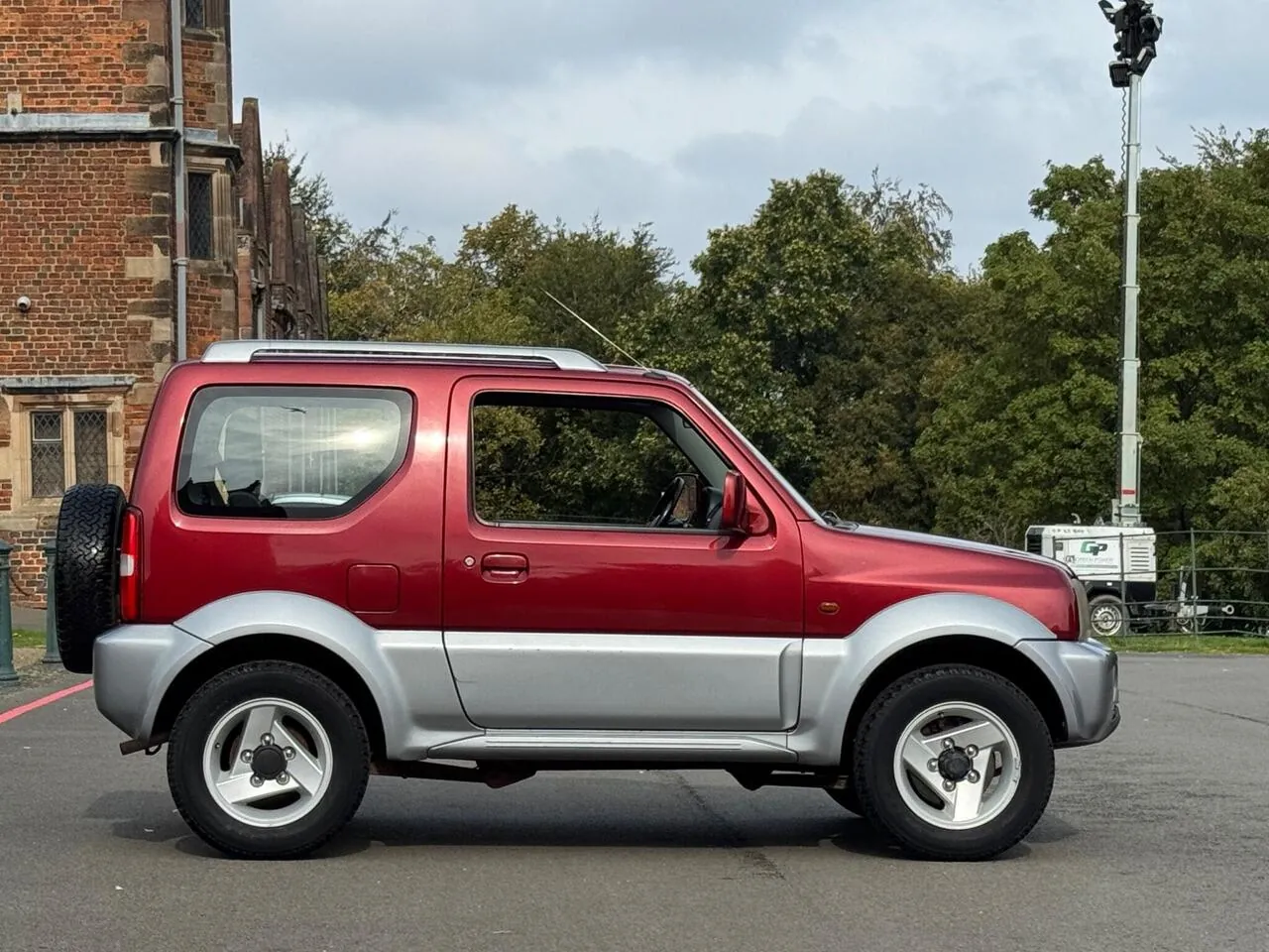 Suzuki Jimny 2004 photo 4