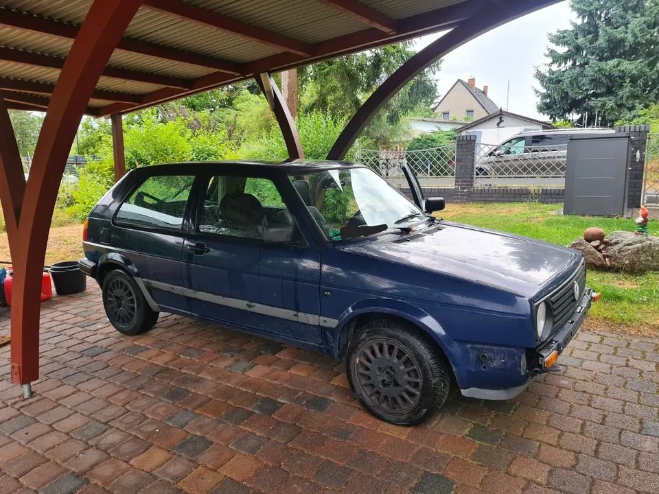 Volkswagen Golf 2