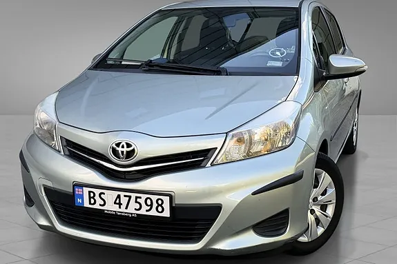 Toyota Yaris 2012 photo 3