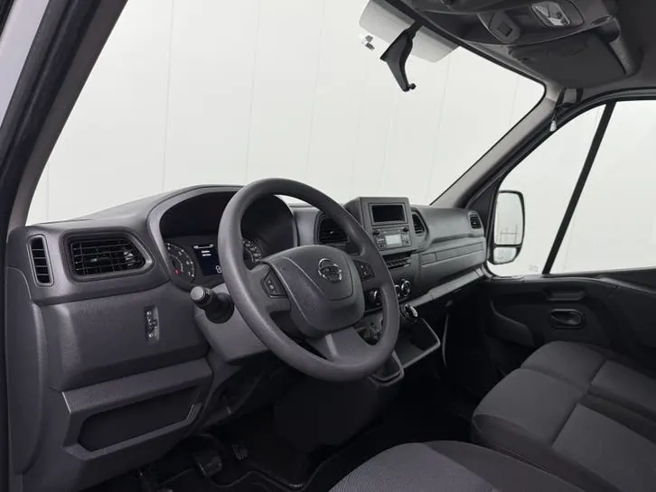 Renault Master 2024 photo 3