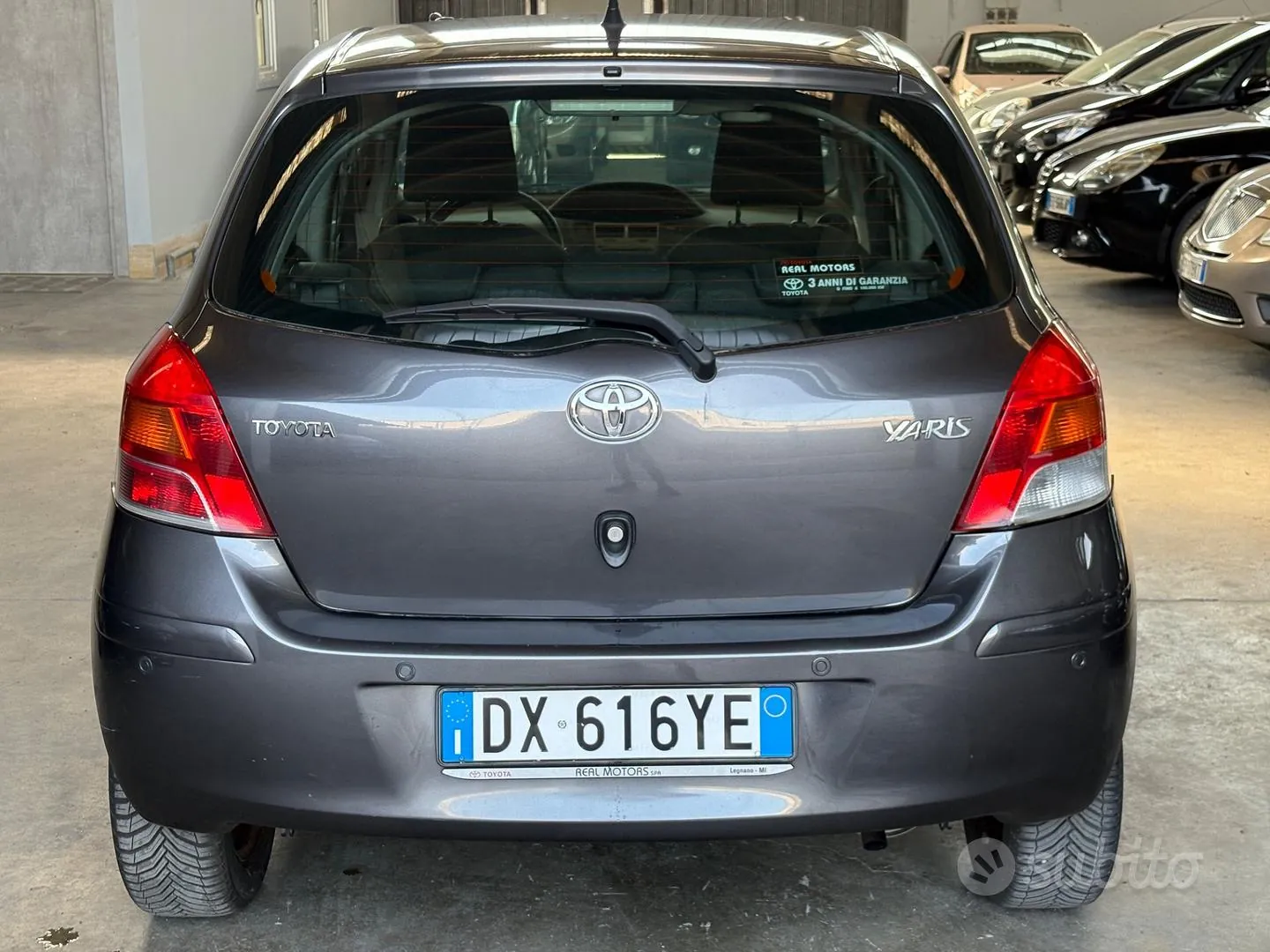 Toyota Yaris 2010 photo 5