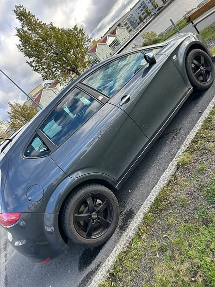 Seat Leon 2006 photo 3
