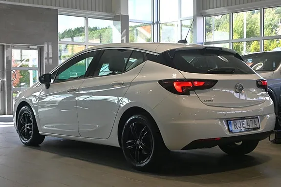 Opel Astra 2022 photo 3
