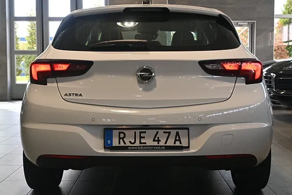 Opel Astra 2022 photo 4