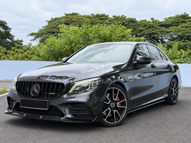Mercedes-Benz C300