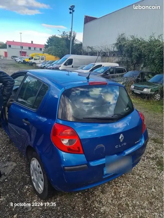 Renault Clio 2005 photo 3