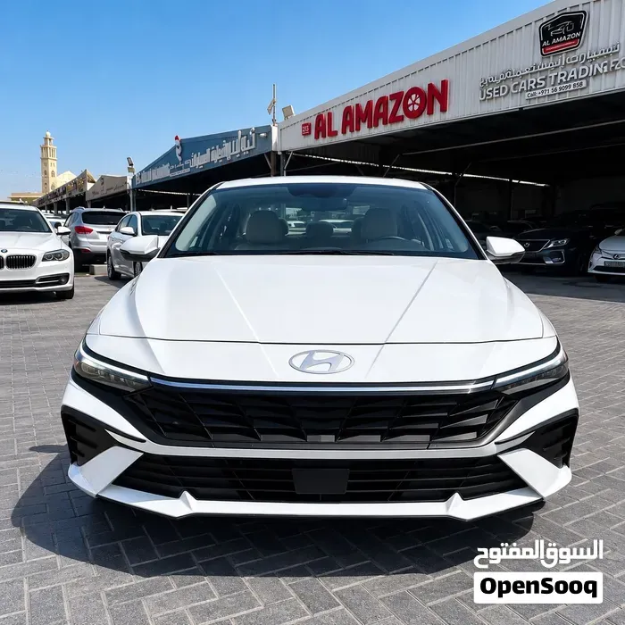 Hyundai Elantra 2025 photo 2