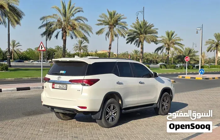 Toyota Fortuner 2016 photo 4