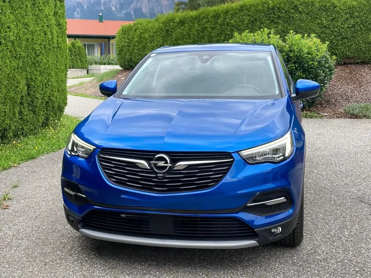 Opel Crossland X 2021 photo 2