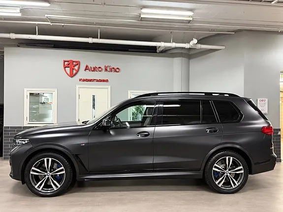 BMW X7 2022 photo 2