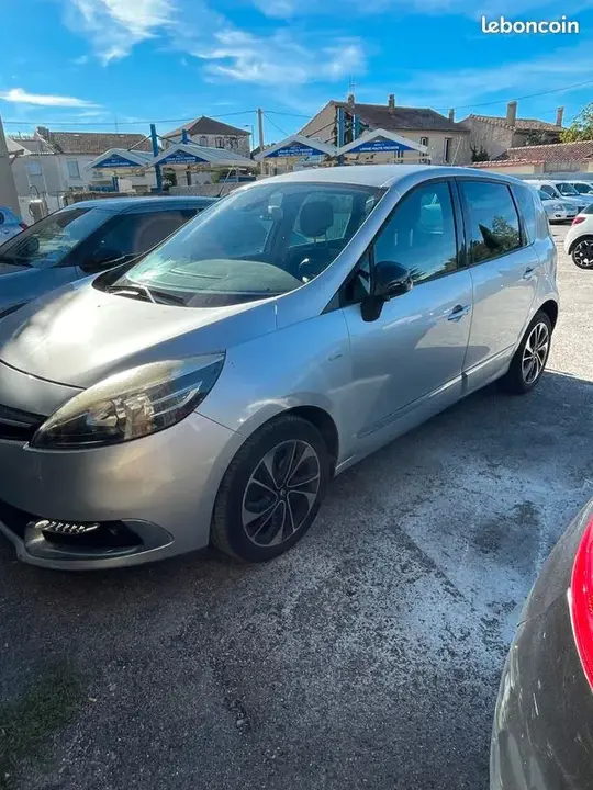 Renault Scenic 2014 photo 3