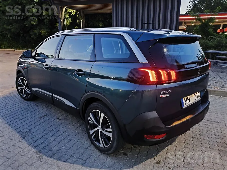 Peugeot 5008 2020 photo 2