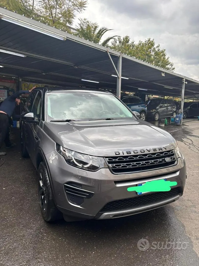 Land Rover Discovery Sport 2017 photo 2