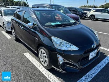 Toyota Aqua 2017 photo 2