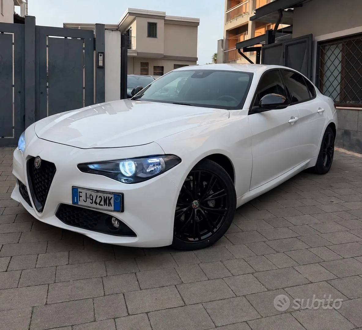 Alfa Romeo Giulia 2017 photo 2