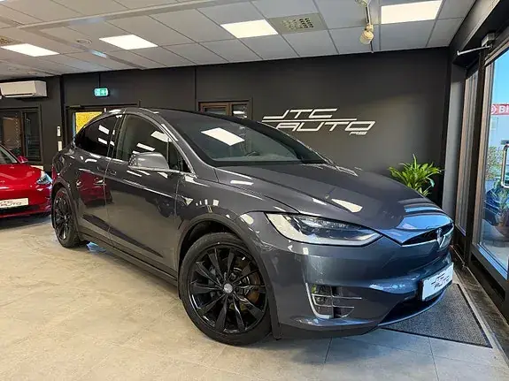 Tesla Model X 2019 photo 2