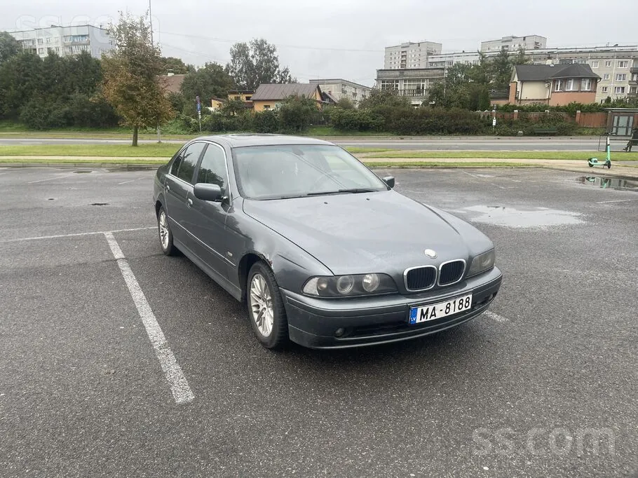BMW 530