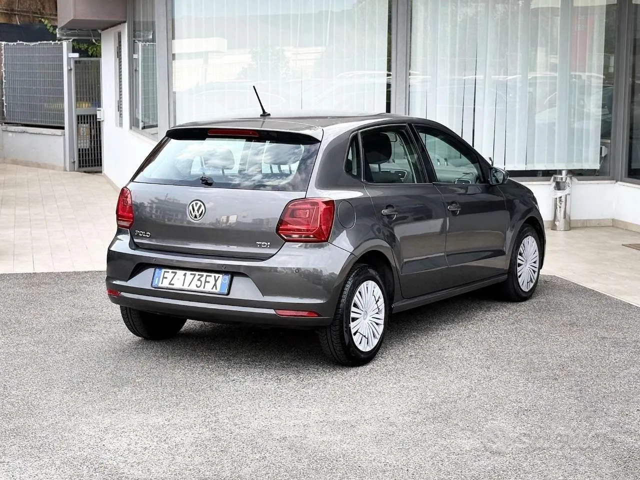 Volkswagen Polo 2015 photo 5
