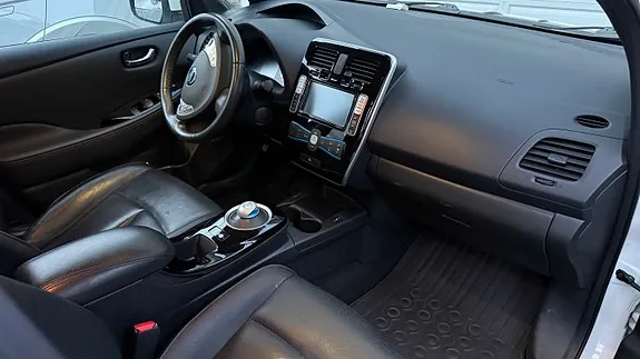 Nissan Leaf 2017 photo 4