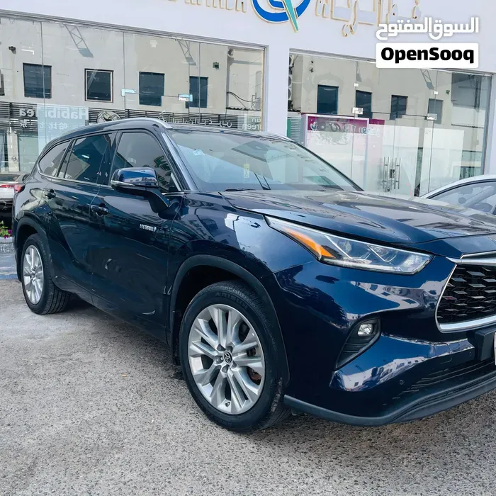 Toyota Highlander 2022 photo 3