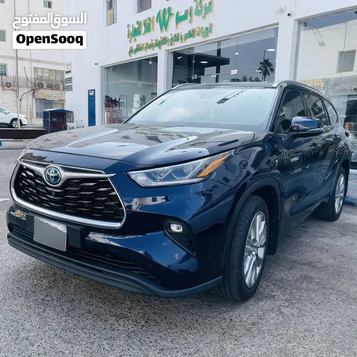 Toyota Highlander 2022 photo 2