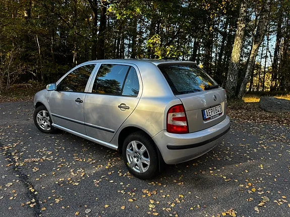 Skoda Fabia 2007 photo 4