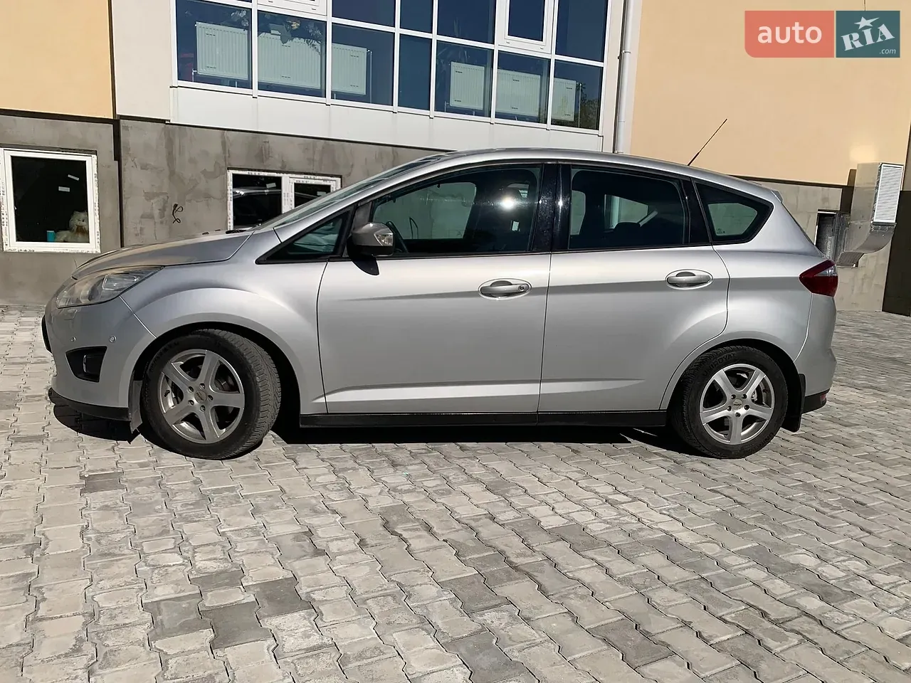 Ford C-Max 2011 photo 5