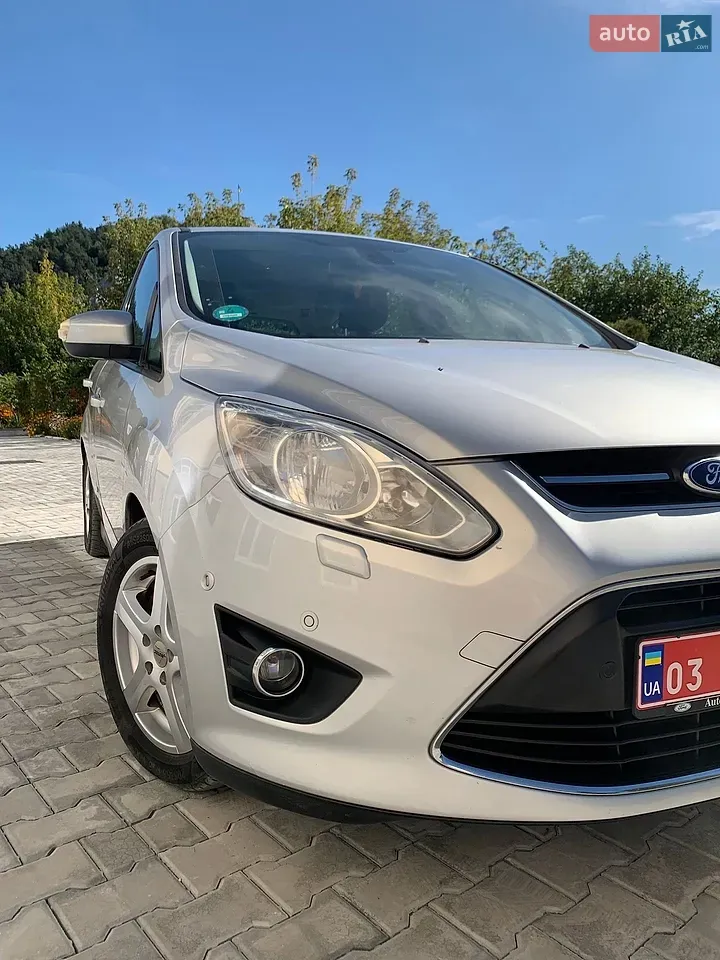 Ford C-Max 2011 photo 4