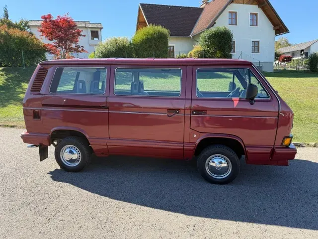 Volkswagen T3 1988 photo 2