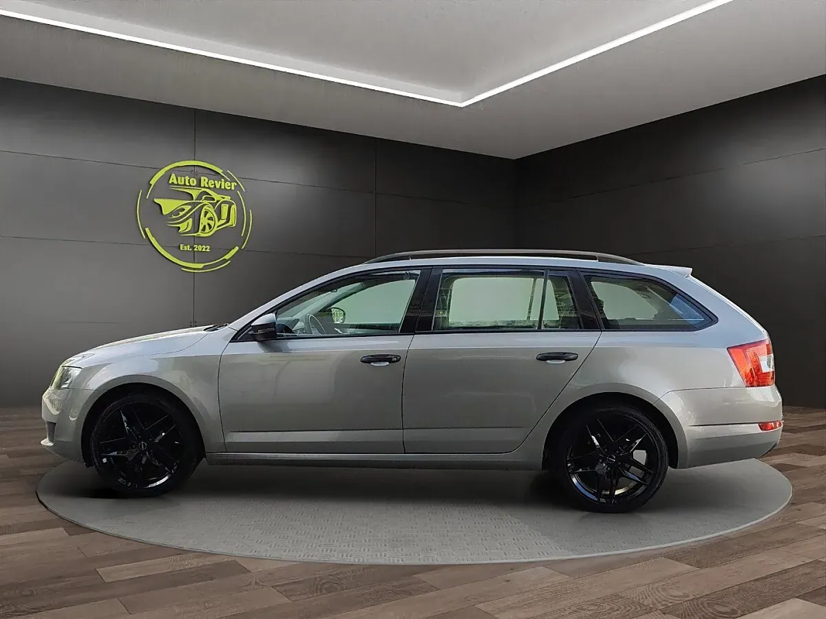 Skoda Octavia 2015 photo 2