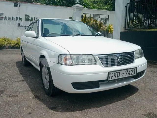 Nissan Sunny 2003 photo 2