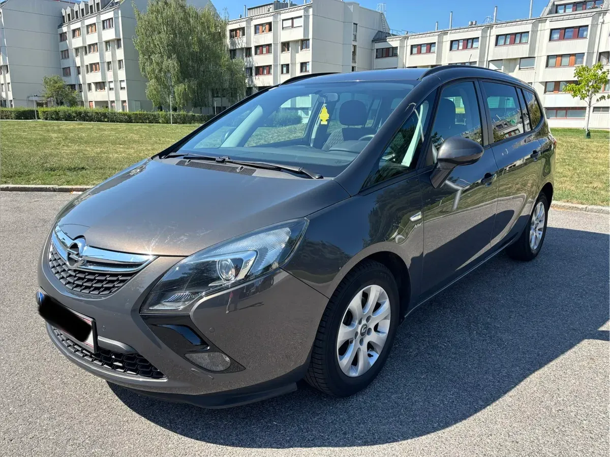 Opel Zafira Tourer 2014 photo 3